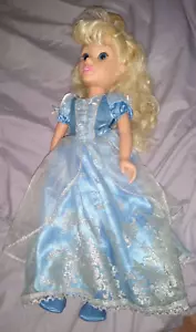 Disney Prinzessin und ich 18" Cinderella Vinyl Puppe 2010 Jakks Pacific - Bild 1 von 4