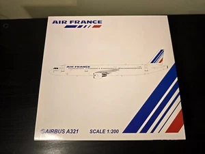 Air France Airbus A321 F-GTAT Stand JCWings XX2480 1:200 - Picture 1 of 14