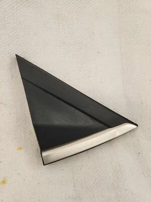 2014 Hyundai Elantra GT (HATCHBACK) passenger side upper fender molding Foto 1 de 4