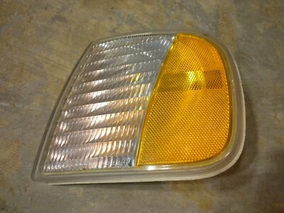 97-02 Ford Expedition LH - Drivers Side Park Light Turn Signal Light Housing OEM - Image 1 of 4