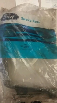 F32z-13b159-a Nuevo de Lote Antiguo 1993 1994 1995 Ford Probe Faro Faro Protector contra Salpicaduras Derecha Foto 1 de 3