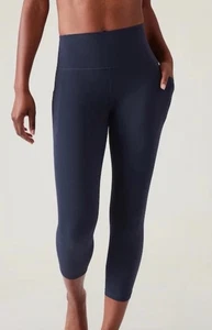 Medium Athleta Salutation Stash Capri marineblau Yoga Training Laufen neu ohne Etikett - Bild 1 von 6