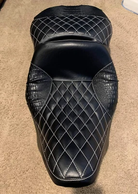 Electra Glide Harley Davidson Seat cover Only  — 第 1/4 张图片