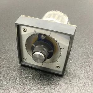 Temporizador de reinicio analógico accionado por motor ATC 309D 029 A 04 PX 0-6 min, 120VAC, botón pulsador - Imagen 1 de 6