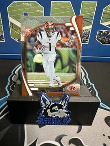 2021 Panini Absolute - Rookies #105 Ja'Marr Chase (RC) - Cincinnati Bengals - Picture 1 of 3