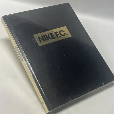 ¡SELLADO! Libro de campaña NIKE FC Nike Fútbol Club Fútbol Mesa de centro Libro LE! Foto 1 de 4