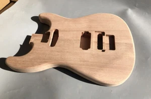 Hágalo usted mismo Cuerpo de guitarra madera de caoba estilo inacabado perno en tuerca de bloqueo HH - Imagen 1 de 5