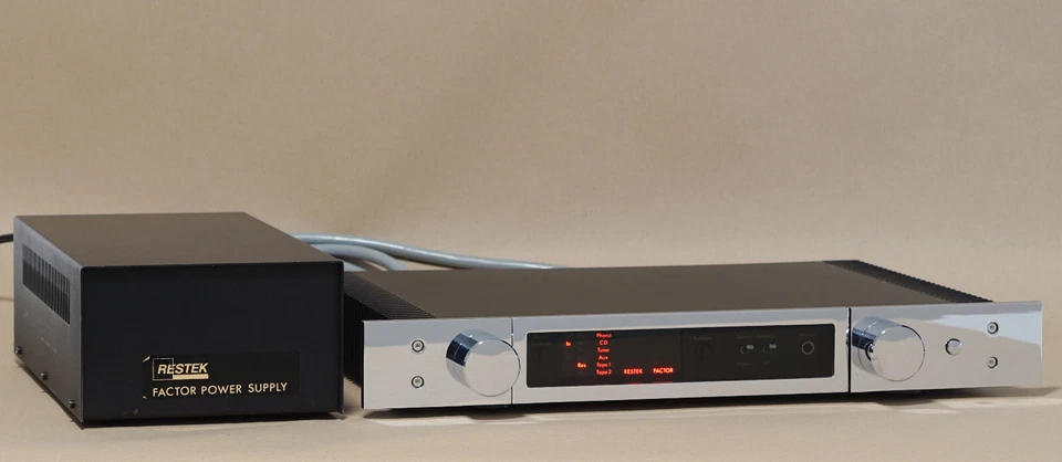Restek Factor Vollverstärker Integrated Stereo Amp * vom Händler - Bild 1 von 4