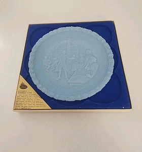 FENTON Bicentennial 1776-1976 Give me Liberty or Give me death Powder Blue PLATE - Picture 1 of 9