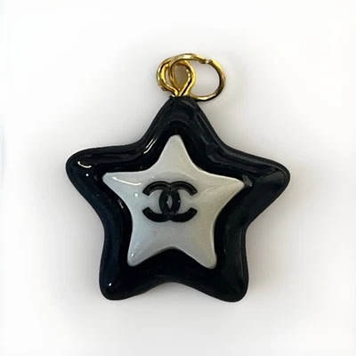 CHANEL Charm Zipper Pull Star Resin Black CC 22mm  1pc STAMPED - Image 1 of 4