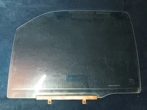 89-95 Toyota Pickup Truck Hilux Driver Left Door Glass Window W Vent LH - Picture 1 of 8