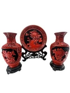 Vintage Chinese Cinnabar Vase & Plate Set w/ Boxes – PRC Hand-Carved Art - Picture 1 of 24