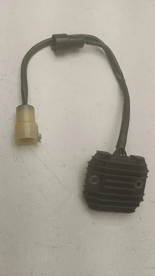 00-02 Kawasaki ZX600 J1 ZX6R Regulator Rectifier OEM - Image 1 of 4