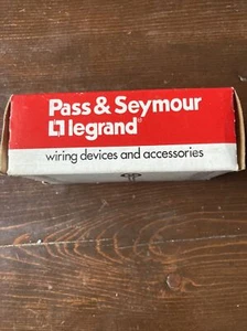 Legrand Pass Seymour GFCI Duplex Receptacle 1591-HG Brown - Picture 1 of 5