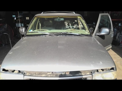 Used Hood fits: 1998 Chevrolet Blazer s10/jimmy s15 Chevrolet Grade B Foto 1 de 4