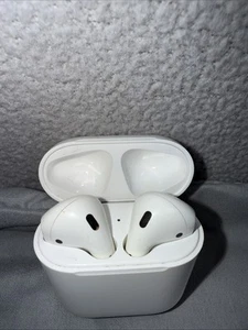 Apple AirPods 1. Generation mit Ladecase A1602 Original Guter Zustand OEM - Bild 1 von 6