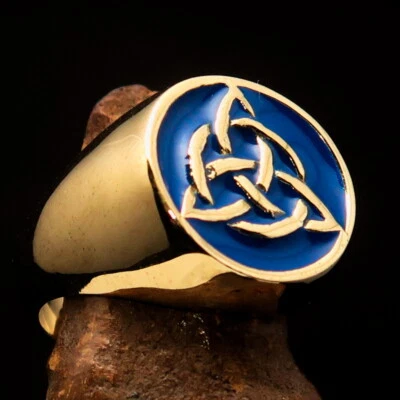MENS BRASS COSTUME SIGNET RING CELTIC TRISKELE TRIQUETRA KNOT RING, BLUE SIZE 11 - Image 1 of 4