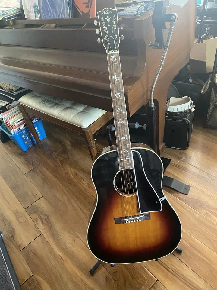 Gibson 1934 Jumbo Centennial acoustic guitar - Image 1 of 4