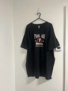Camiseta Pearl Jam 2 XL Negra Chicago 2016 Wrigley Field Concert Tour - Imagen 1 de 7