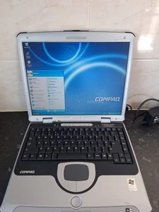 VINTAGE COMPAQ PRESARIO 700 LAPTOP - WINDOWS XP / MS OFFICE / MS WORKS INCLUDED - Picture 1 of 13