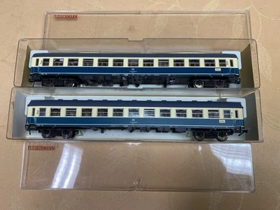 Fleischmann HO - 1x 5199 mit Innen und Schlussbeleuchtung, 1x 5192 mit Innenbel. - Bild 1 von 3