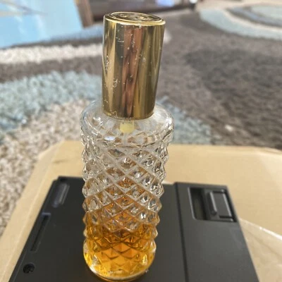 REVLON ÍNTIMA SPRAY MIST 2 FL. OZ. 1/3 Completo Foto 1 de 3