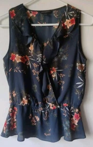 Blusa donna Banana Republic blusa floreale senza maniche scollo a V taglia XS volant - Foto 1 di 4