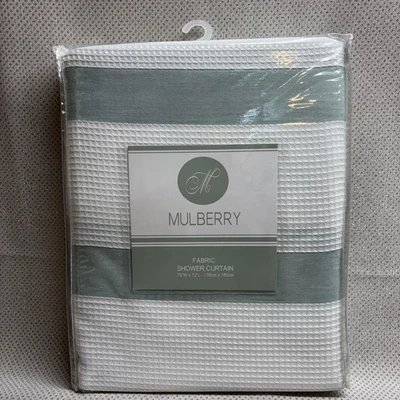 Cortina de Ducha de Tela-Diseño a Rayas Morera, 70" x 72" Como Nueva y Rayas Blancas Foto 1 de 4