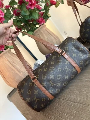Louis Vuitton Monograma Papillon 30 con Mini Bolsa Foto 1 de 4