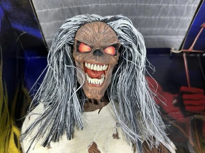 MUÑECA FIGURA DE ACCIÓN IRON MAIDEN 18" EDDIE NUMBER OF BEAST ASYLUM ULTIMATE SERIES Foto 1 de 4