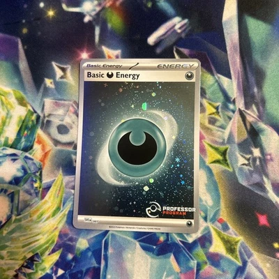 Darkness Energy Professor Program SVE007 - Pokemon TCG 2023 Promo - Image 1 of 2