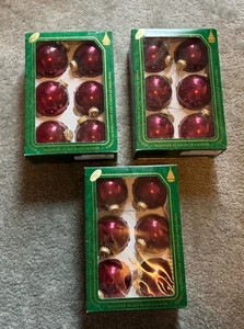 Vintage Christmas By Krebs Set Of 18 Burgundy Red Christmas Tree Ornaments - Picture 1 of 5