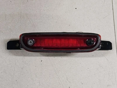 Chrysler 300 300C 2011-2014 tercera luz de freno LED con cámara de reversa y botón de maletero Foto 1 de 4