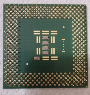 Intel Celeron 700 MHz / 128 / 66 / 1.7V SL4P2  processore socket 370 Coppermine - Immagine 1 di 2