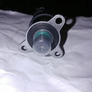 OEM BOSCH Fuel Pressure Regulator FCA MPROP 0928400642 07-14 Ram 6.7L Cummins - Picture 1 of 4