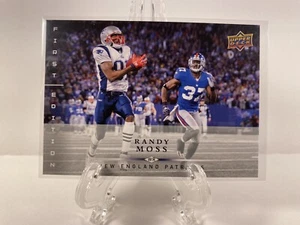 2008 Upper Deck First Edition Football Card #86 Randy Moss - Picture 1 of 2