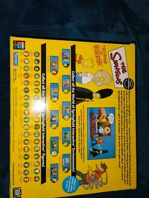 Juego de figuras de acción exclusivo de ToysRUs Simpsons Treehouse of Horror Playmates 2002 Foto 1 de 2