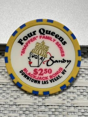 $2.50 FOUR QUEENS CASINO CHIP POKER CHIP LAS VEGAS NEVADA GAMBLING TOKEN - Image 1 of 2