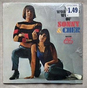 Sonny & Cher - The Wondrous World Of Sonny & Cher LP ATCO 33-183 - Picture 1 of 4