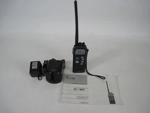 Radio émetteur-récepteur marine VHF Icom IC-M1 Japon avec chargeur manuel fonctionne - Photo 1/7