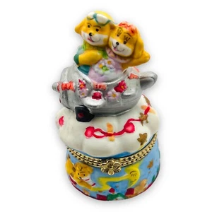 Children’s Treasure Trinket Box Flying Airplane Moon Cows Treasures Vintage - Picture 1 of 6