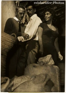 Julies Dassin, Gina Lollobrigida & Yves Montand, Original Photo 1958 - Picture 1 of 1
