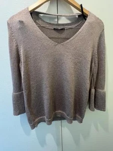 NEVER WORN..LOVELY TOKITO LIGHT GOLD TOP WITH SILVER LUREX SIZE 14 - Picture 1 of 9