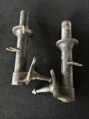 1974-78 Datsun 260Z 280Z front strut housing spindle pair OEM used - Image 1 of 4