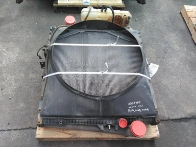 VOLVO VNL COOLING ASSEMBLY (RAD COND ATAAC) 3551325 Foto 1 de 4