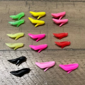 Lote 7 Pares Zapatos Bombas Muñeca Barbie Años 90 COLORES SURTIDOS ERA SUPERESTRELLA - Imagen 1 de 2