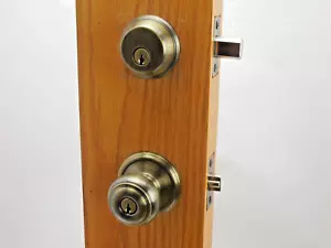 Schlage Georgian Knob Single Cylinder Deadbolt Antique Brass FB50VGEO609 #8da - Picture 1 of 4