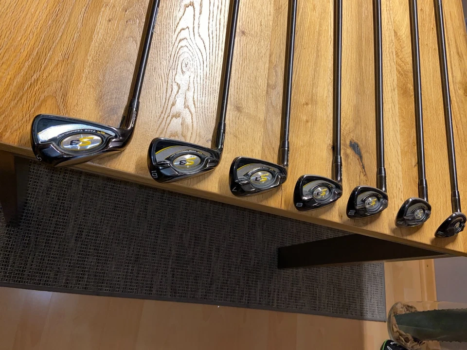 Cobra S3 Eisen-Set | Linkshänder (LH) | Graphitschaft - Bild 1 von 4