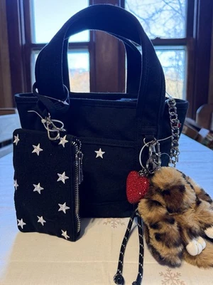 Mini Bolso de Mano Madden Girl Negro/Plateado con Bolso Dijes y Estrellas Nuevo con Etiquetas Foto 1 de 4