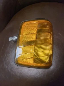 Mercedes Benz W201 Bosch Blinker Left US Spec - Picture 1 of 12